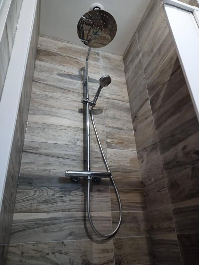 Le Madison 1 Appartement Châteauroux Buitenkant foto