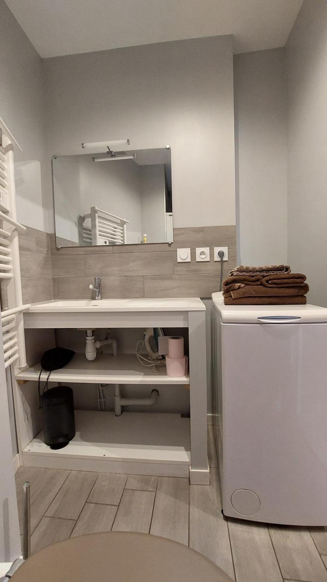 Le Madison 1 Appartement Châteauroux Buitenkant foto